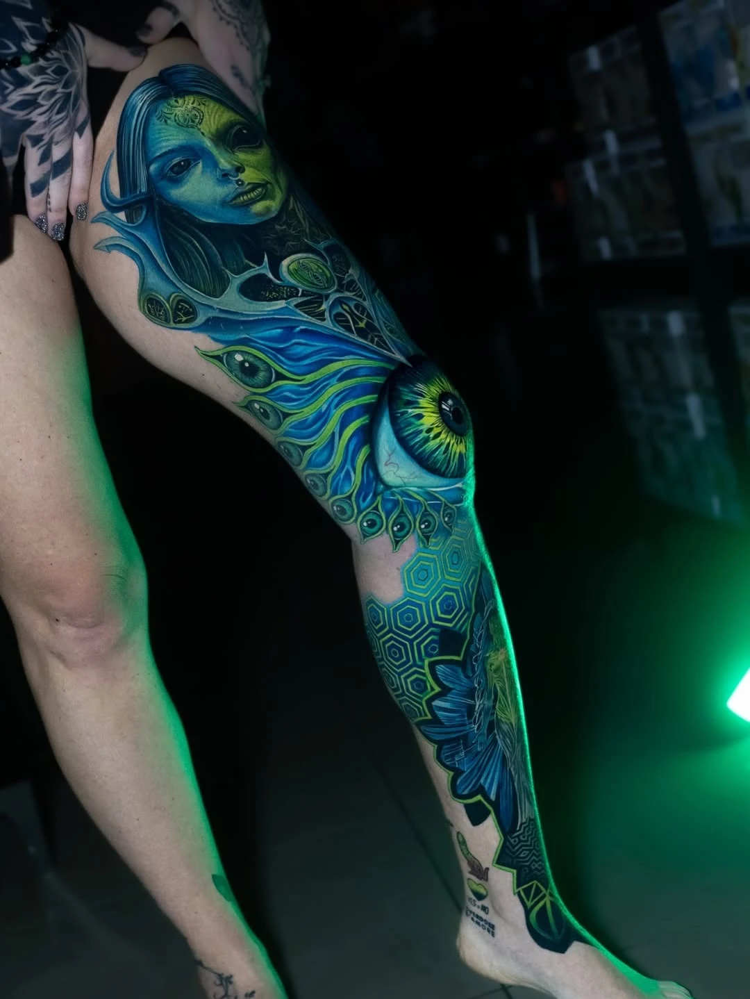 The Eyes on knee fresh The other part 100 healedHave you ever seen such vibrant color ink fr 2 The Eyes on knee fresh The other part 100 healedHave you ever seen such vibrant color ink fr 2