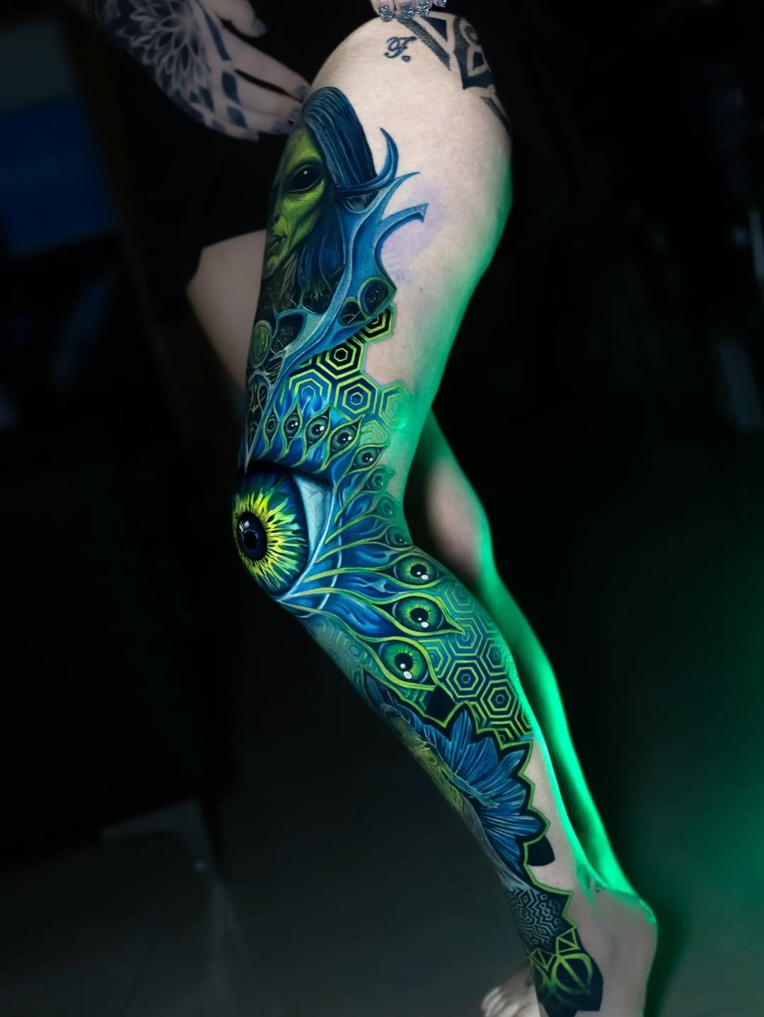 The Eyes on knee fresh The other part 100 healedHave you ever seen such vibrant color ink fr 1 The Eyes on knee fresh The other part 100 healedHave you ever seen such vibrant color ink fr 1